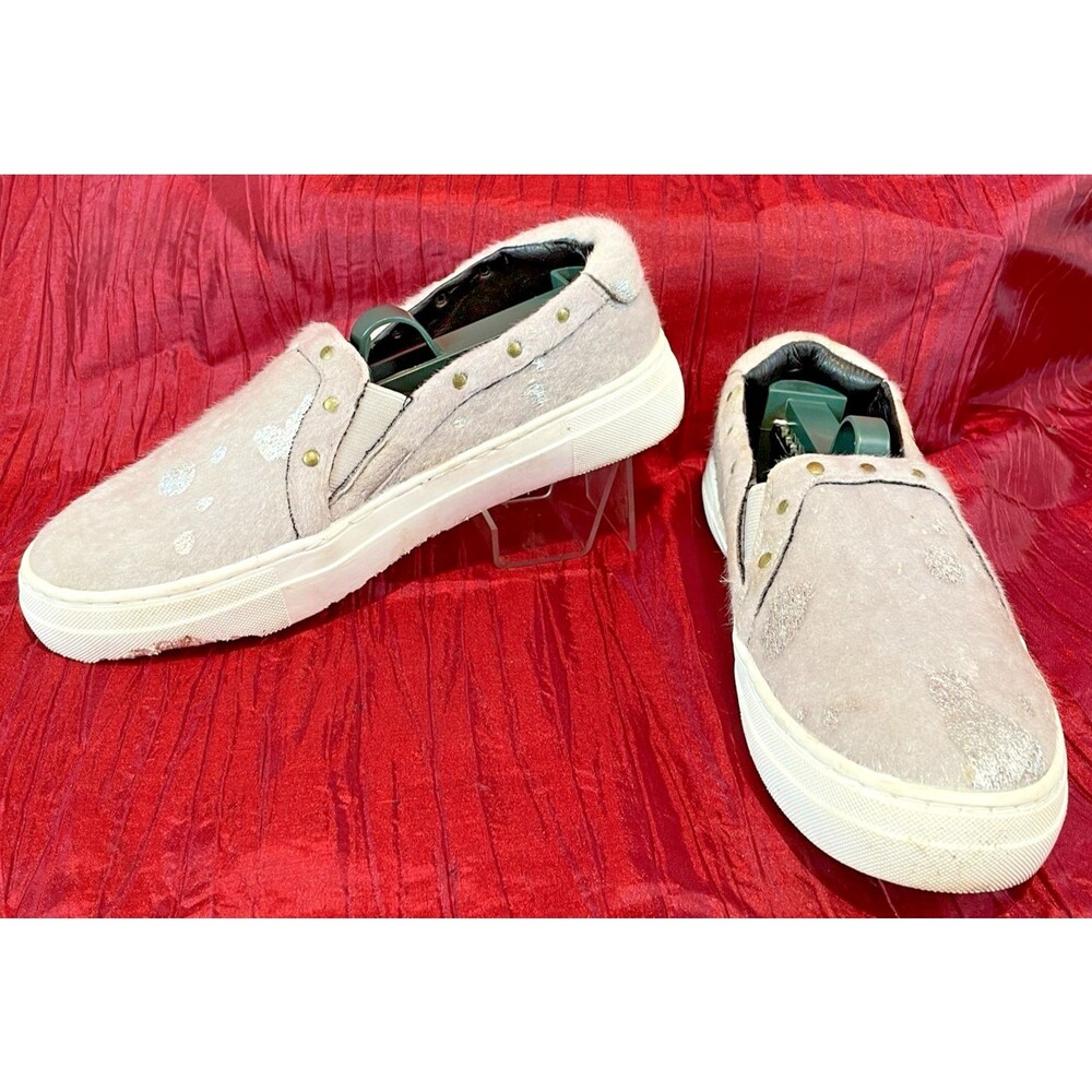 Womens A Cata Gray Faux Suede Silver Embossed Slip On Comfort Shoes sz 7